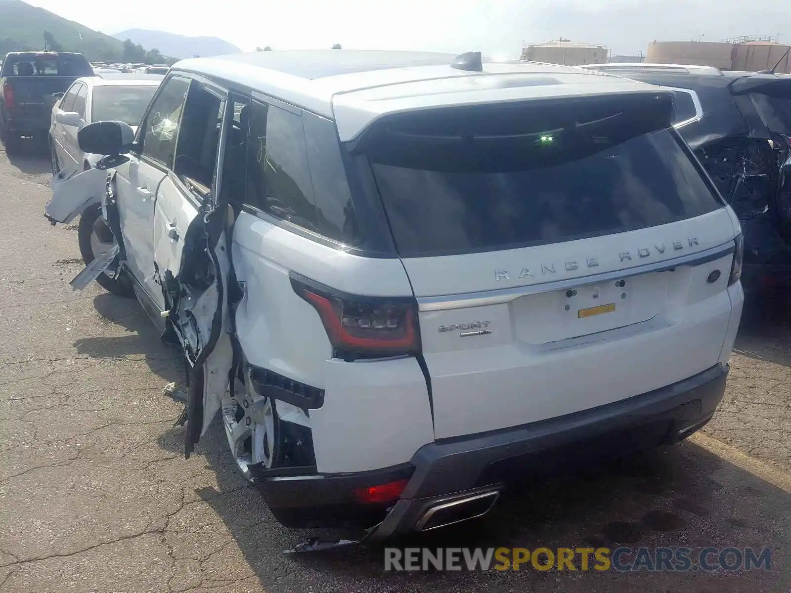 3 Photograph of a damaged car SALWR2RU6KA868902 LAND ROVER RANGEROVER 2019