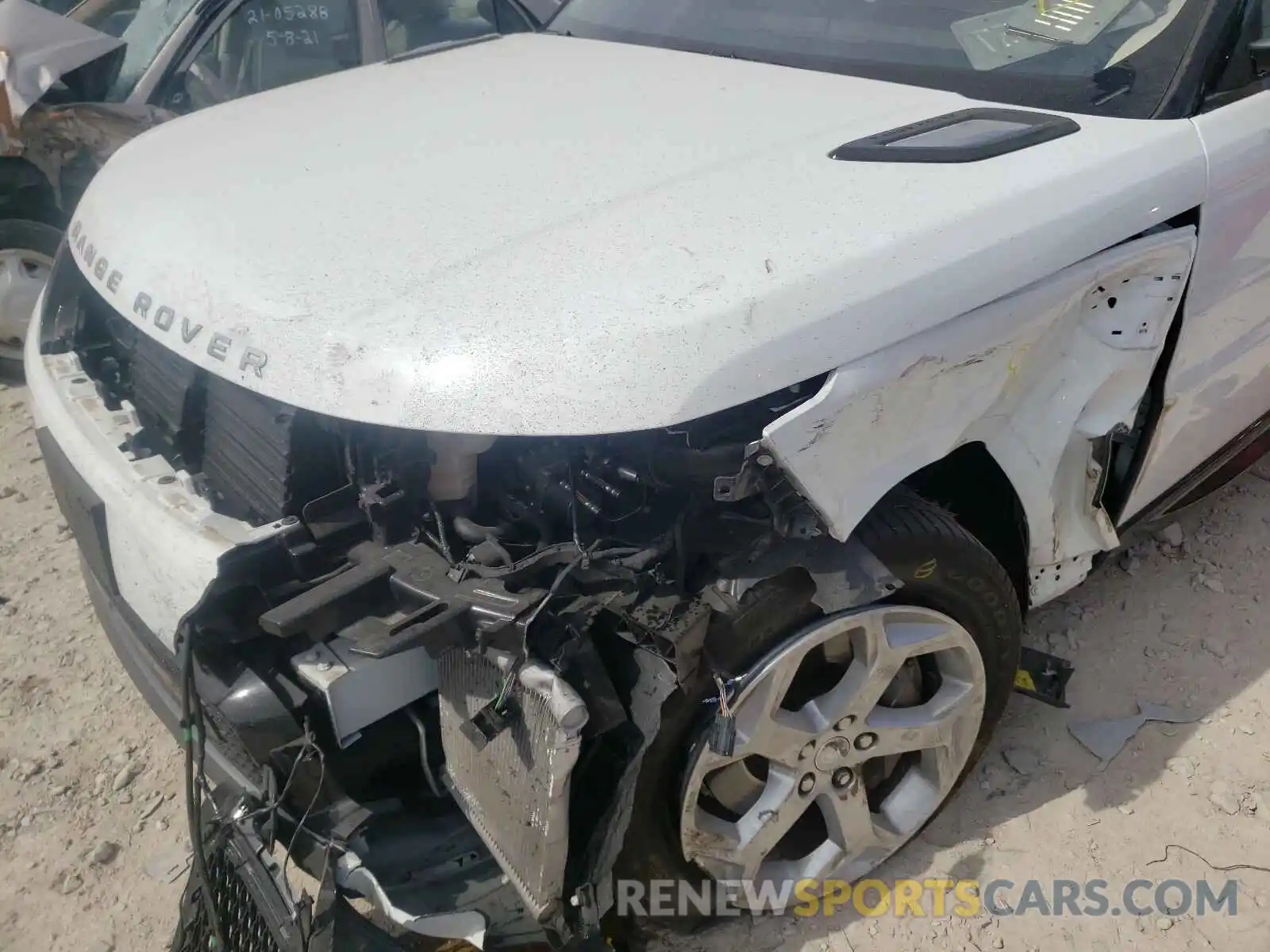 9 Photograph of a damaged car SALWR2RU8KA863152 LAND ROVER RANGEROVER 2019