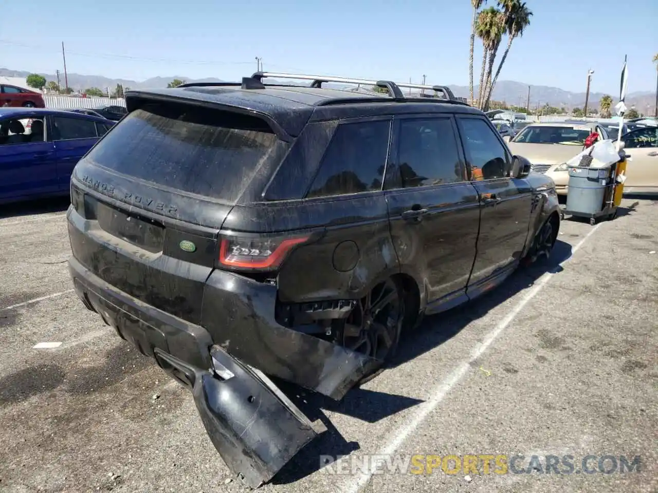 4 Photograph of a damaged car SALWR2RV0KA418722 LAND ROVER RANGEROVER 2019