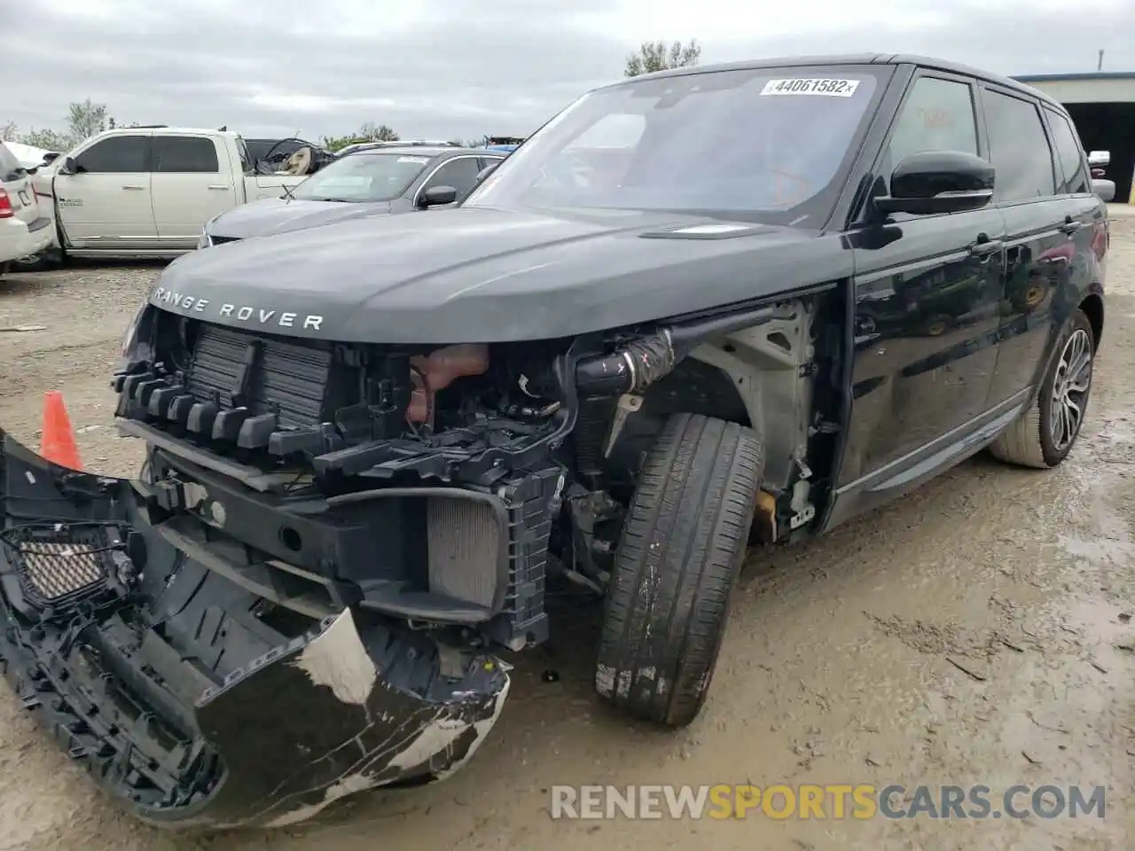 2 Photograph of a damaged car SALWR2RV4KA832120 LAND ROVER RANGEROVER 2019