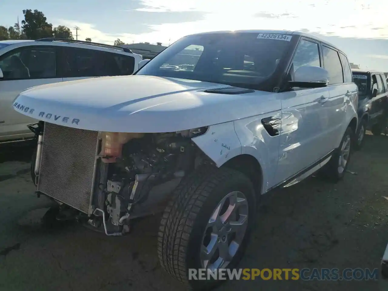 1 Photograph of a damaged car SALWR2RV4KA844025 LAND ROVER RANGEROVER 2019