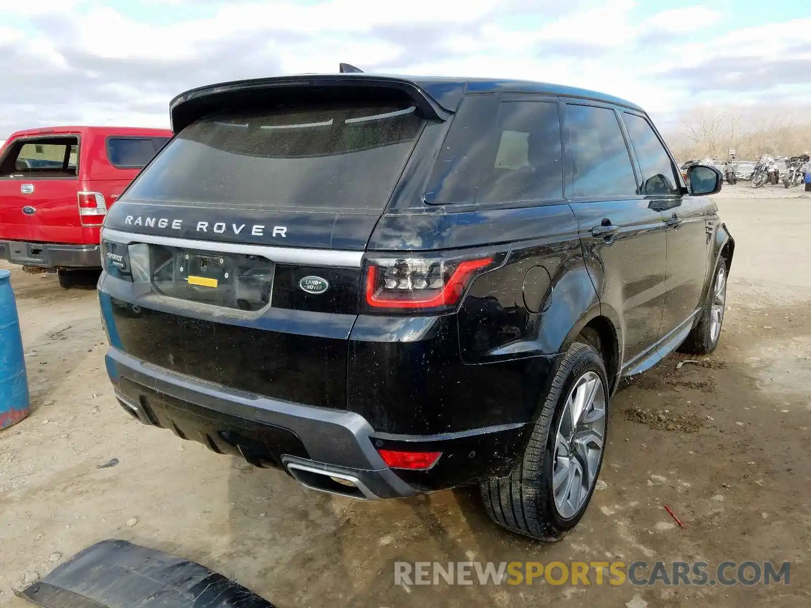 4 Photograph of a damaged car SALWR2RV5KA815536 LAND ROVER RANGEROVER 2019