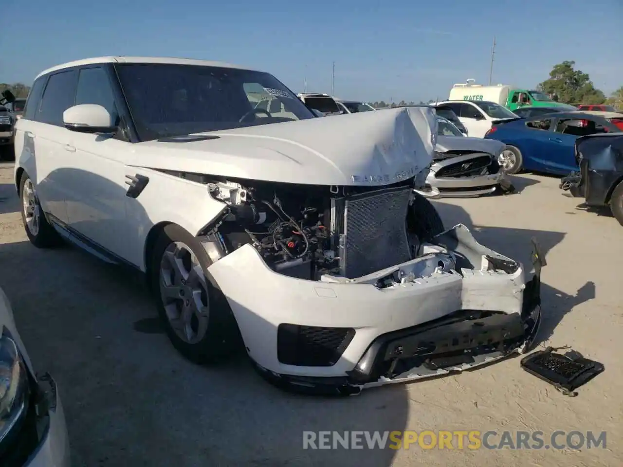 1 Photograph of a damaged car SALWR2RV5KA825158 LAND ROVER RANGEROVER 2019