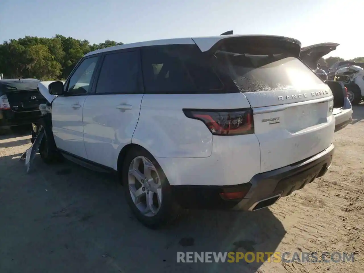 3 Фотография поврежденного автомобиля SALWR2RV5KA825158 LAND ROVER RANGEROVER 2019