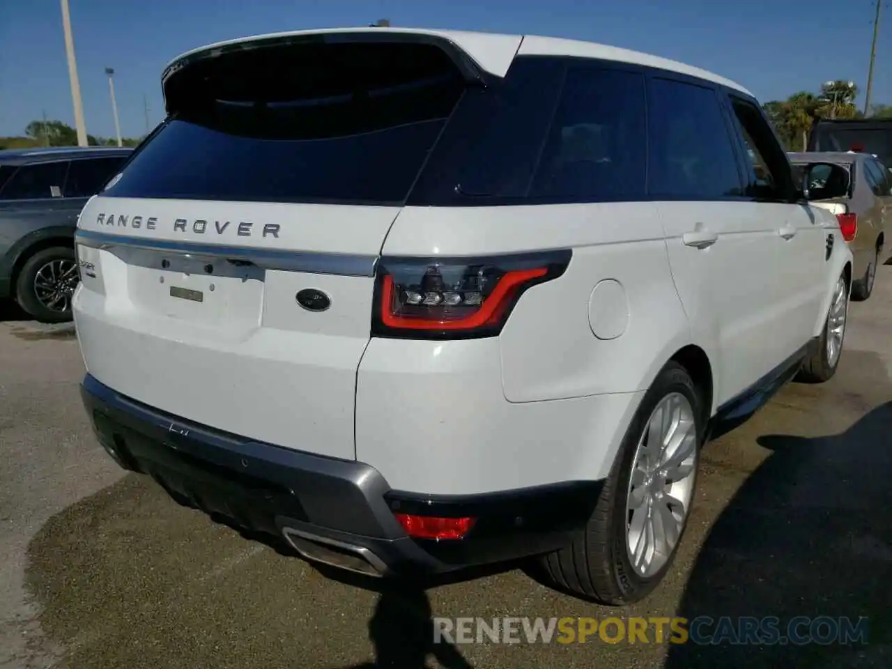 4 Photograph of a damaged car SALWR2RV5KA828013 LAND ROVER RANGEROVER 2019