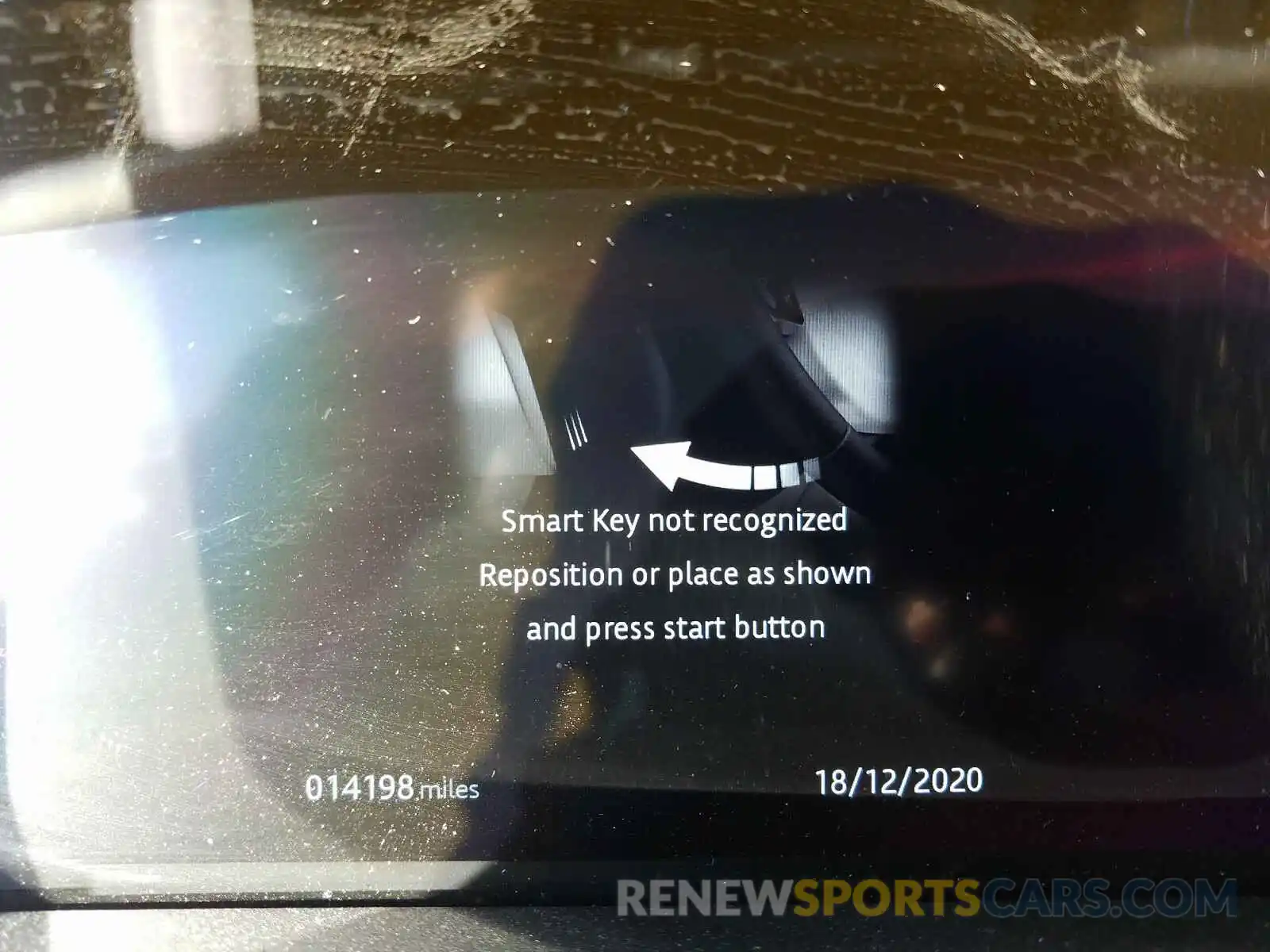 8 Photograph of a damaged car SALWR2RV5KA833809 LAND ROVER RANGEROVER 2019