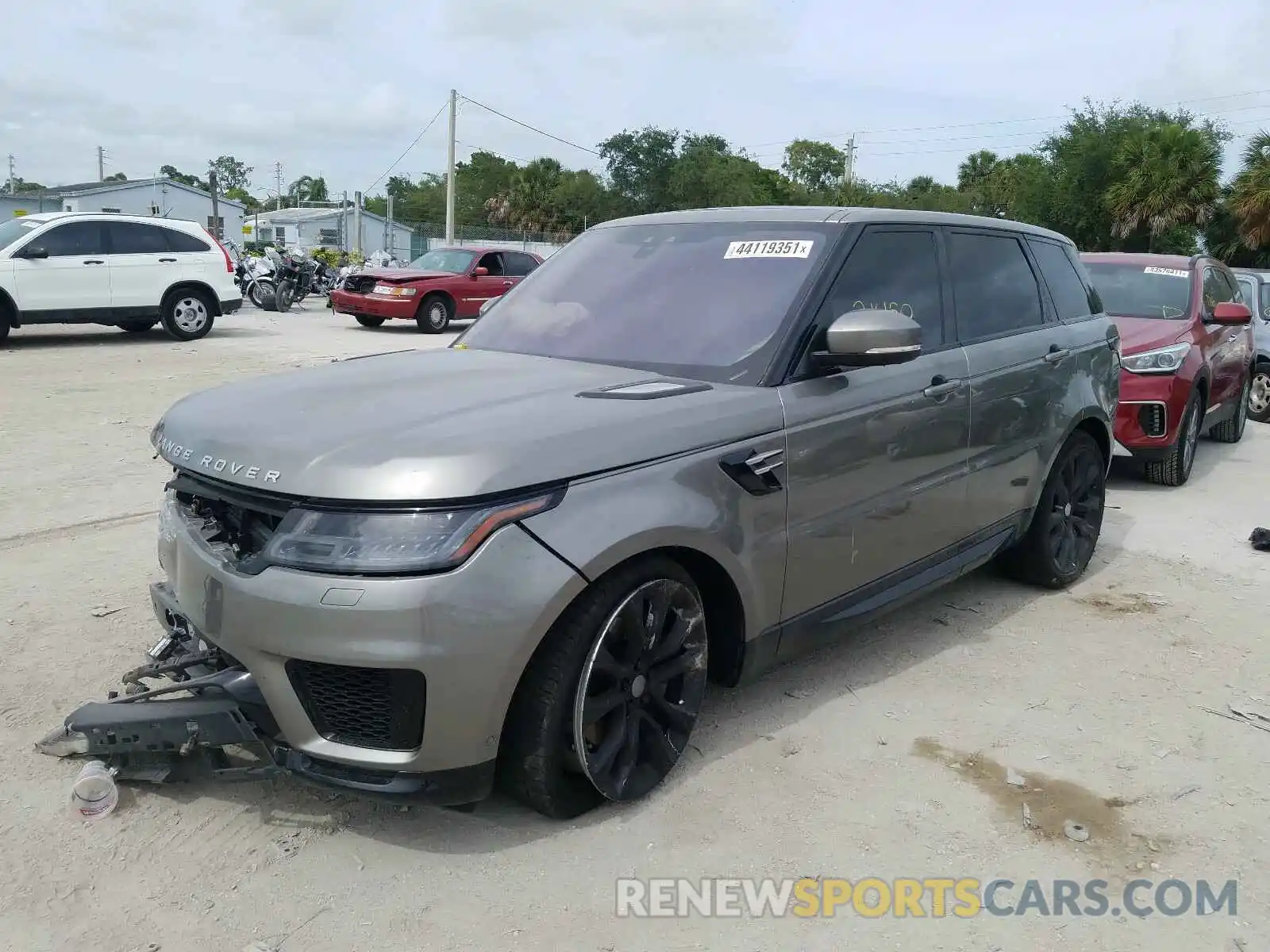 2 Photograph of a damaged car SALWR2RV6KA841725 LAND ROVER RANGEROVER 2019