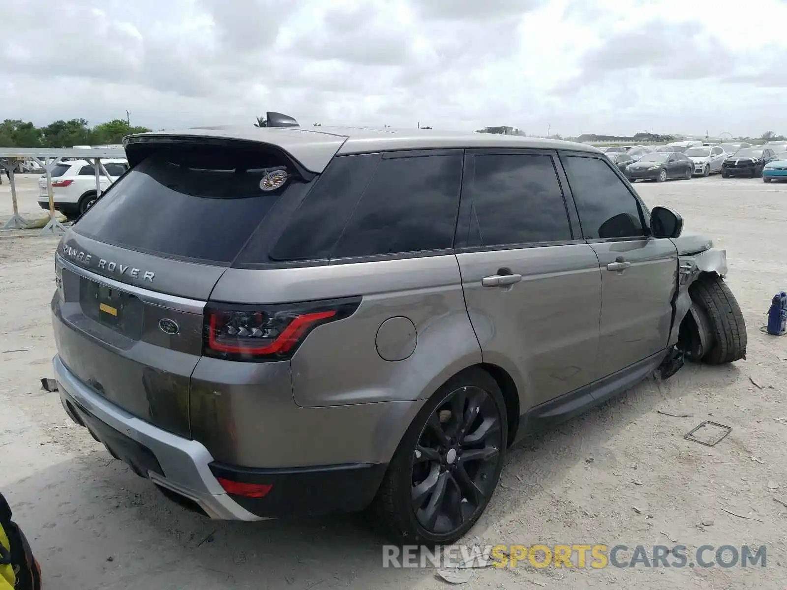 4 Фотография поврежденного автомобиля SALWR2RV6KA841725 LAND ROVER RANGEROVER 2019