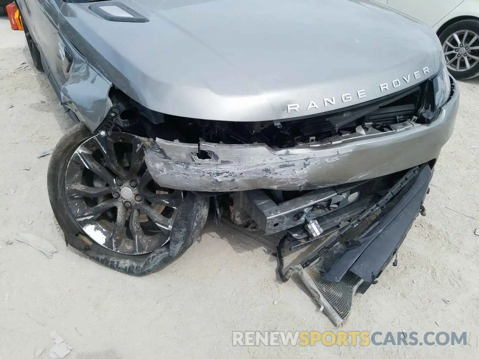 9 Photograph of a damaged car SALWR2RV6KA841725 LAND ROVER RANGEROVER 2019