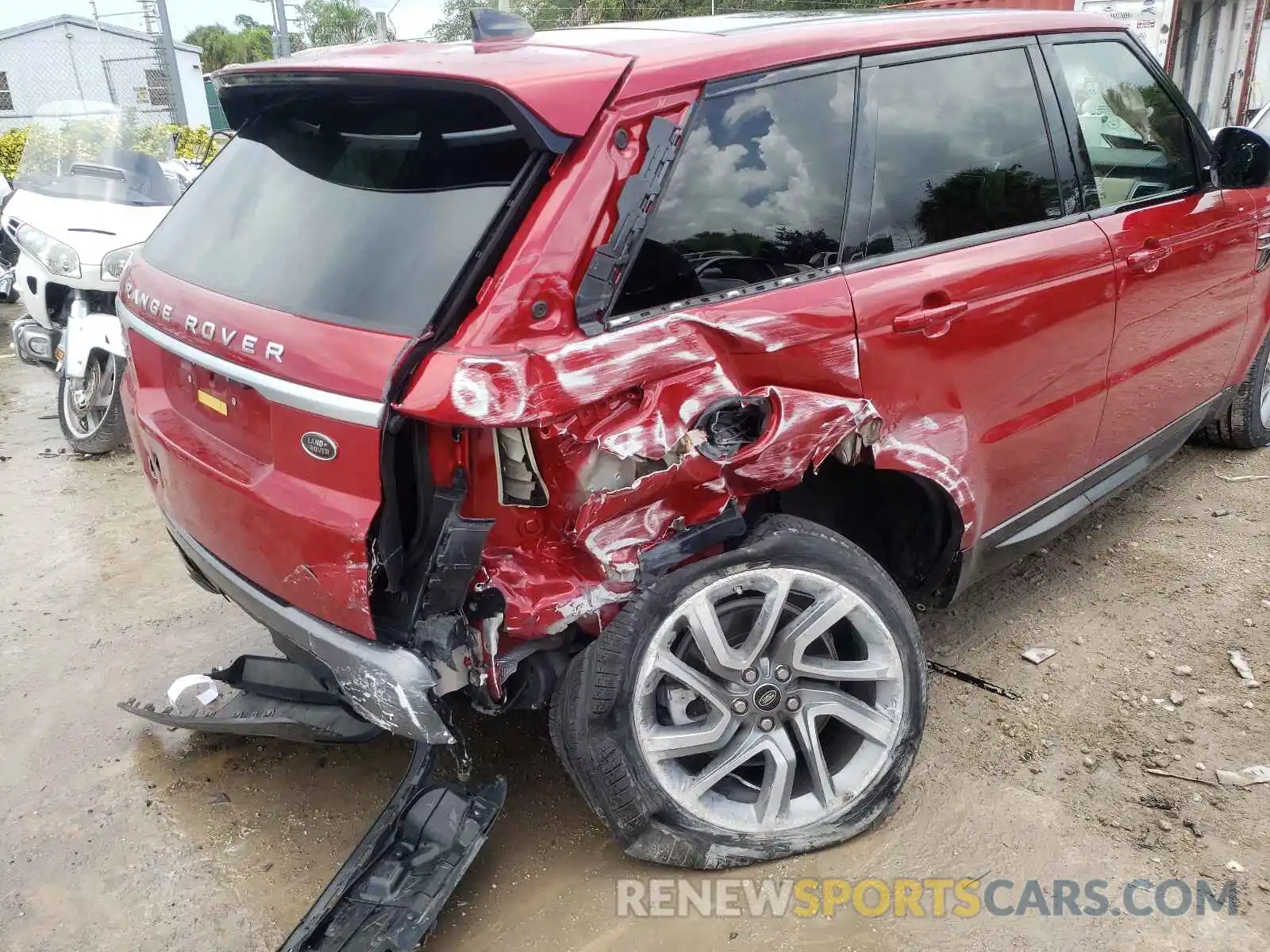 9 Photograph of a damaged car SALWR2RV7KA426185 LAND ROVER RANGEROVER 2019