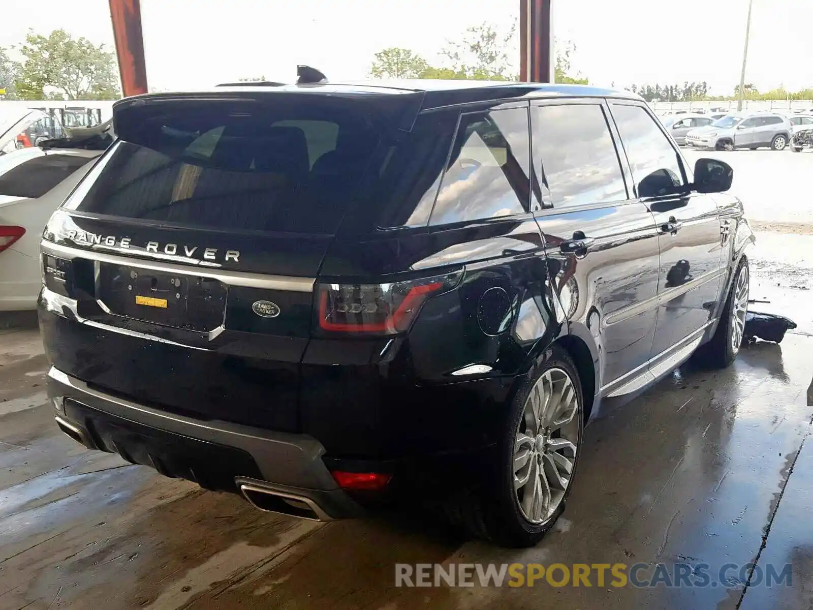 4 Фотография поврежденного автомобиля SALWR2RV9KA416628 LAND ROVER RANGEROVER 2019