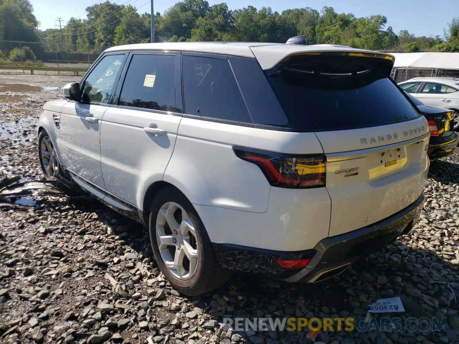 3 Photograph of a damaged car SALWR2RV9KA826023 LAND ROVER RANGEROVER 2019