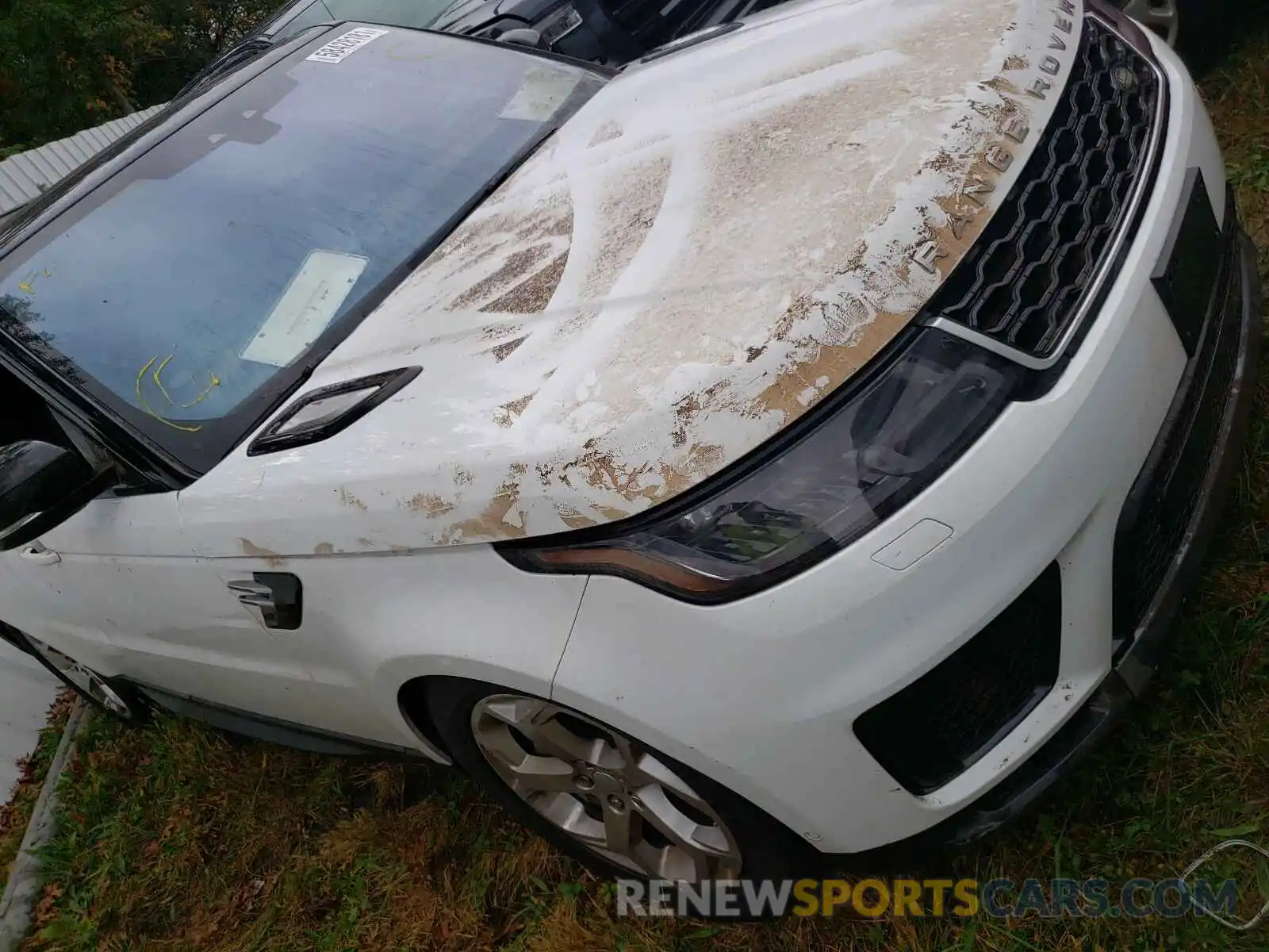 1 Photograph of a damaged car SALWR2RV9KA833117 LAND ROVER RANGEROVER 2019