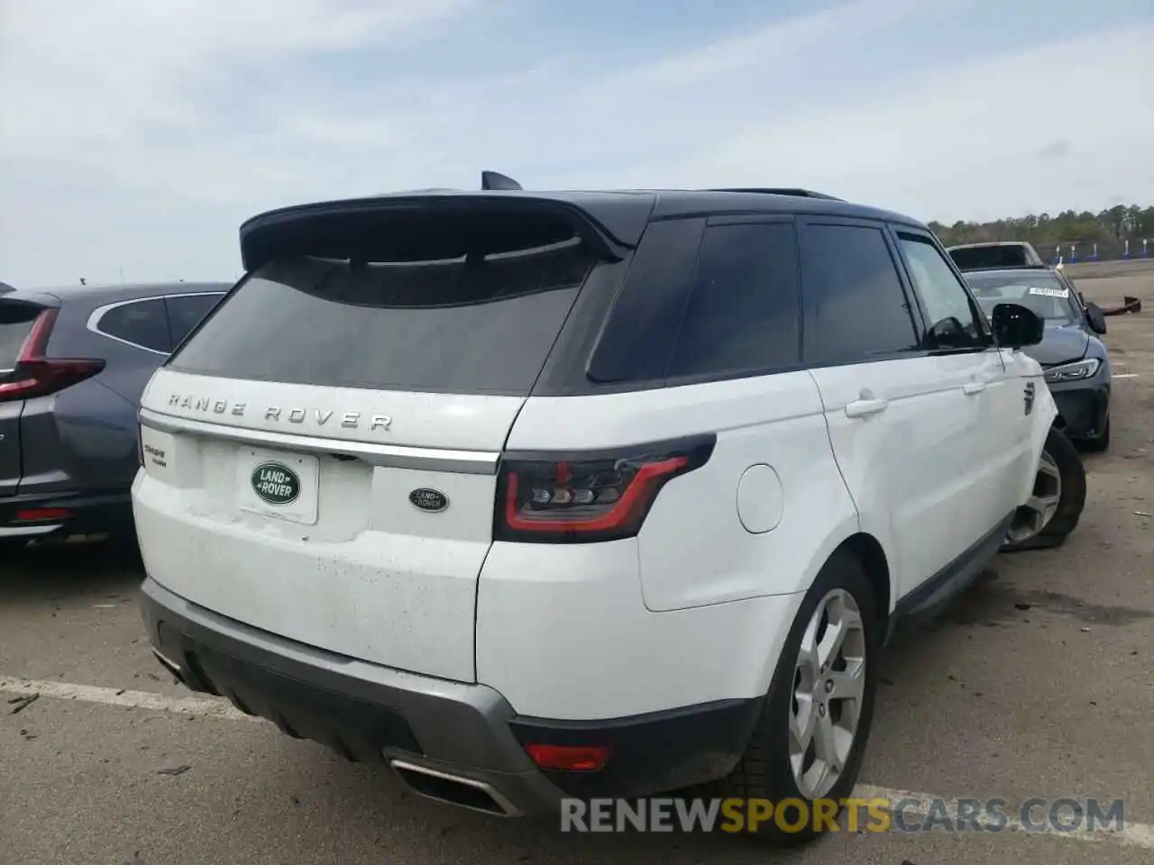 4 Photograph of a damaged car SALWR2RVXKA825446 LAND ROVER RANGEROVER 2019