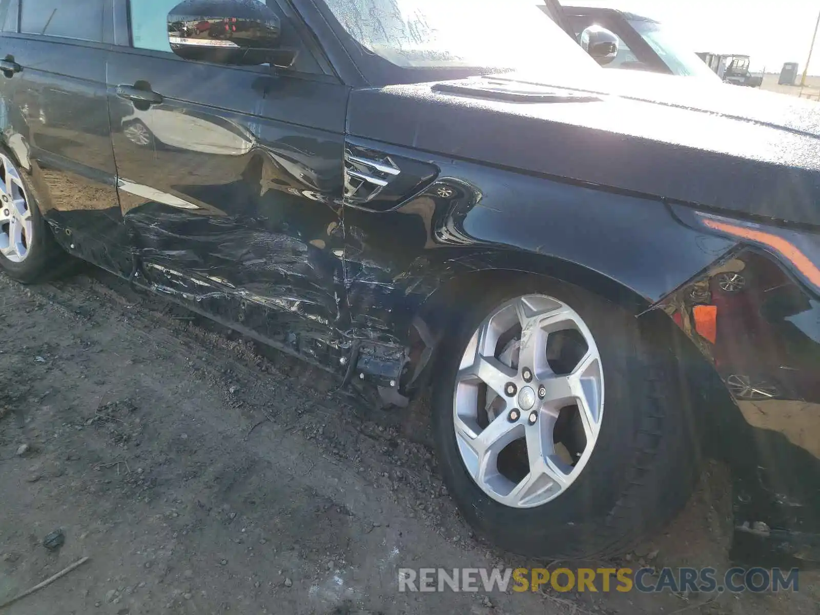 9 Photograph of a damaged car SALWR2RVXKA838276 LAND ROVER RANGEROVER 2019