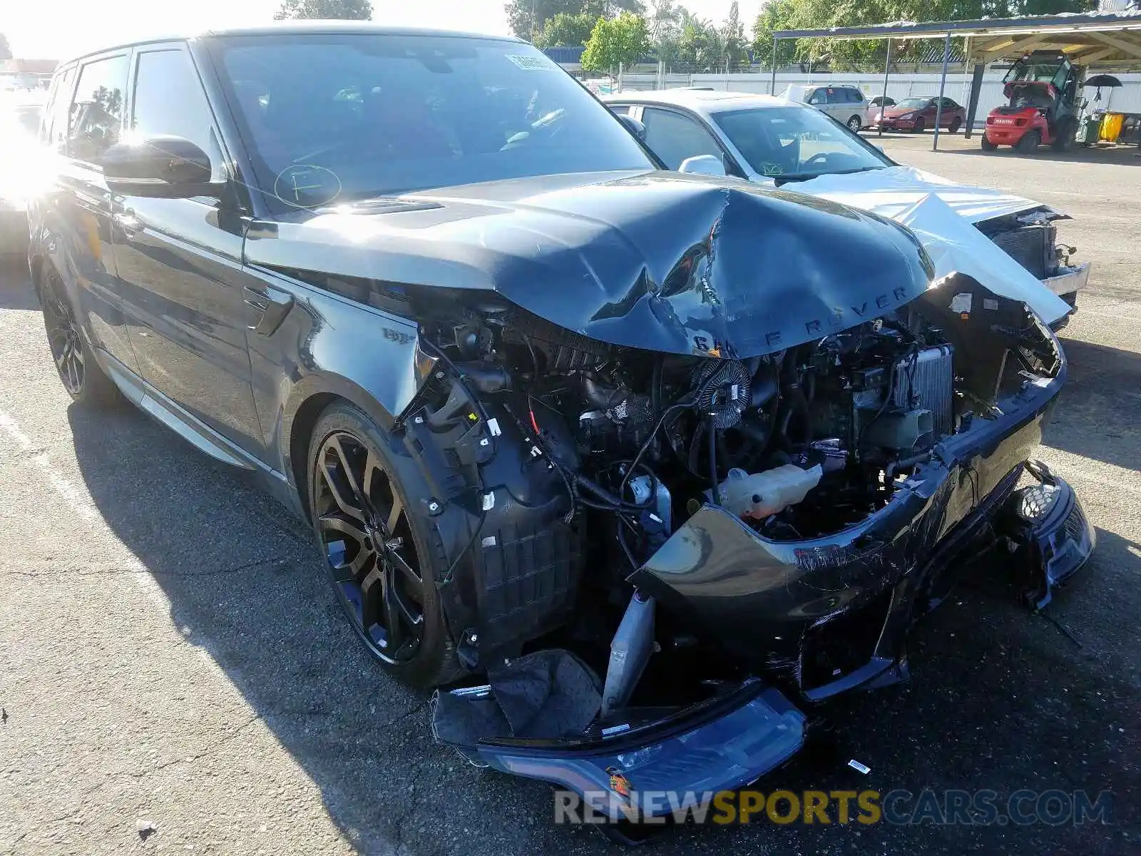 1 Photograph of a damaged car SALWS2SU2KA863985 LAND ROVER RANGEROVER 2019