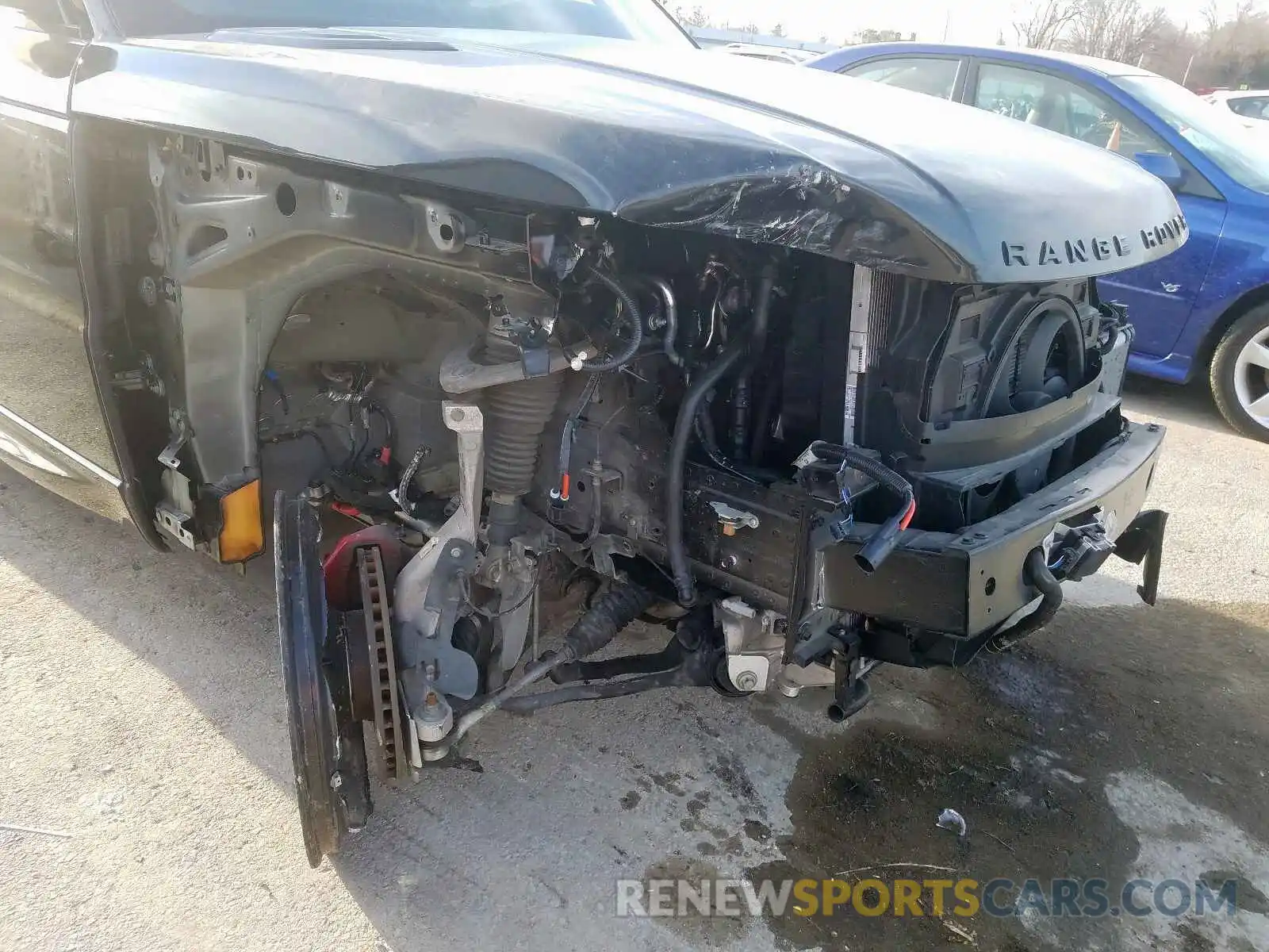 9 Photograph of a damaged car SALWV2RE5KA852467 LAND ROVER RANGEROVER 2019