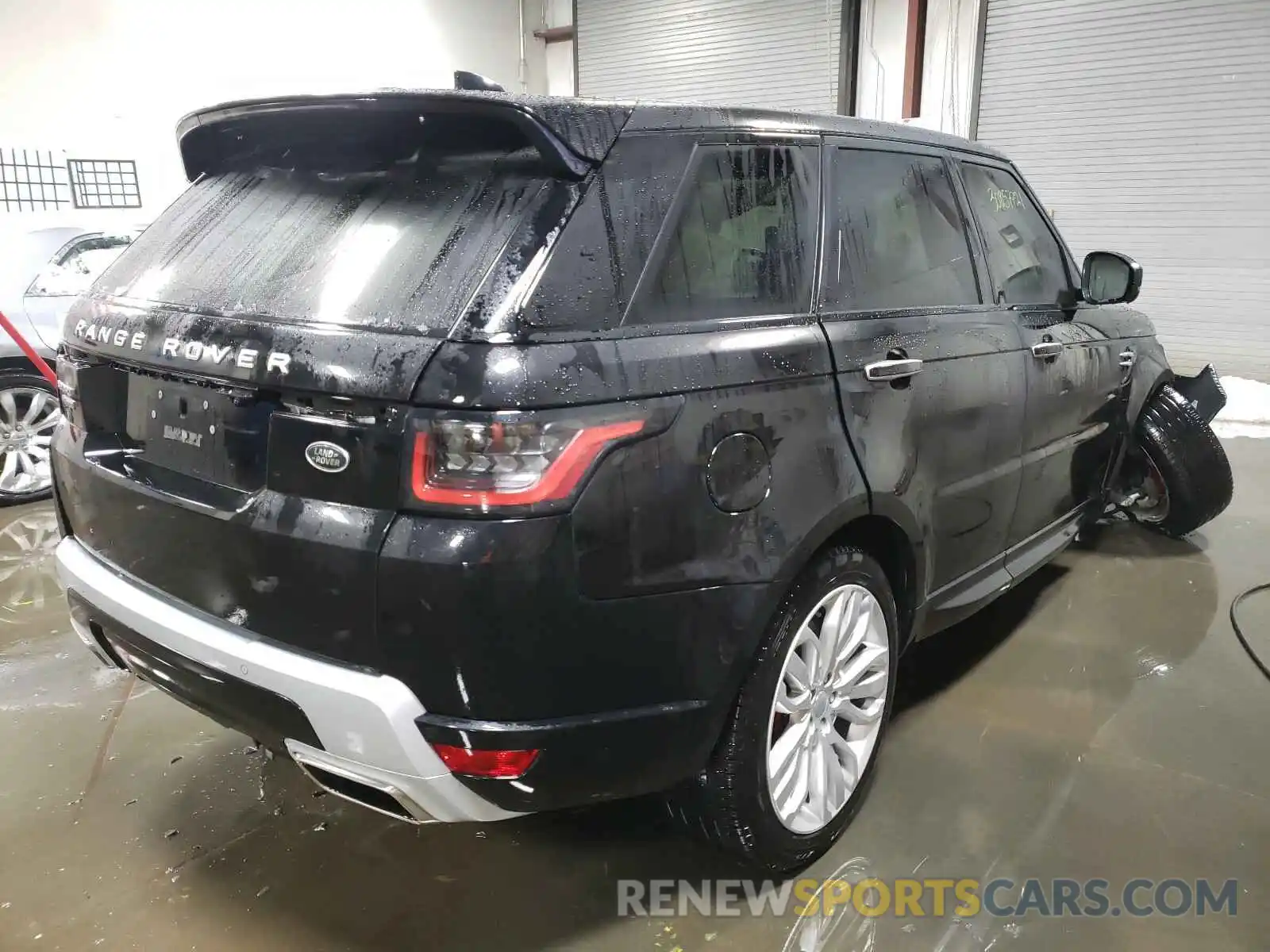 4 Photograph of a damaged car SALWV2RE6KA852588 LAND ROVER RANGEROVER 2019