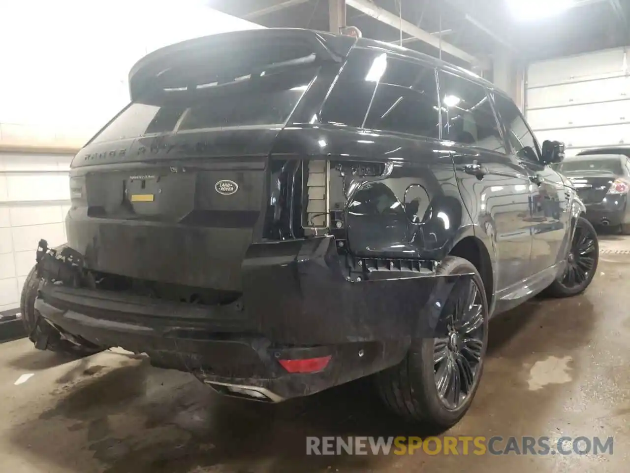 4 Photograph of a damaged car SALWV2RE7KA859520 LAND ROVER RANGEROVER 2019