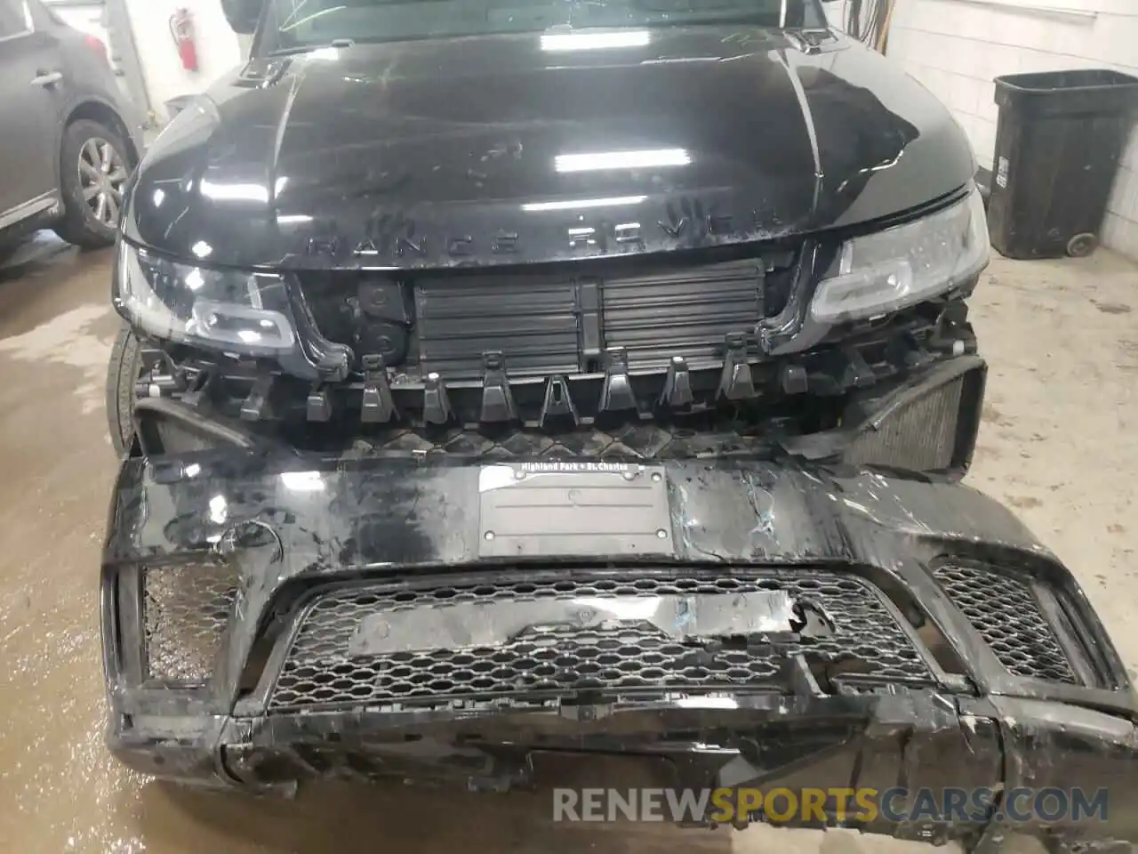 9 Photograph of a damaged car SALWV2RE7KA859520 LAND ROVER RANGEROVER 2019