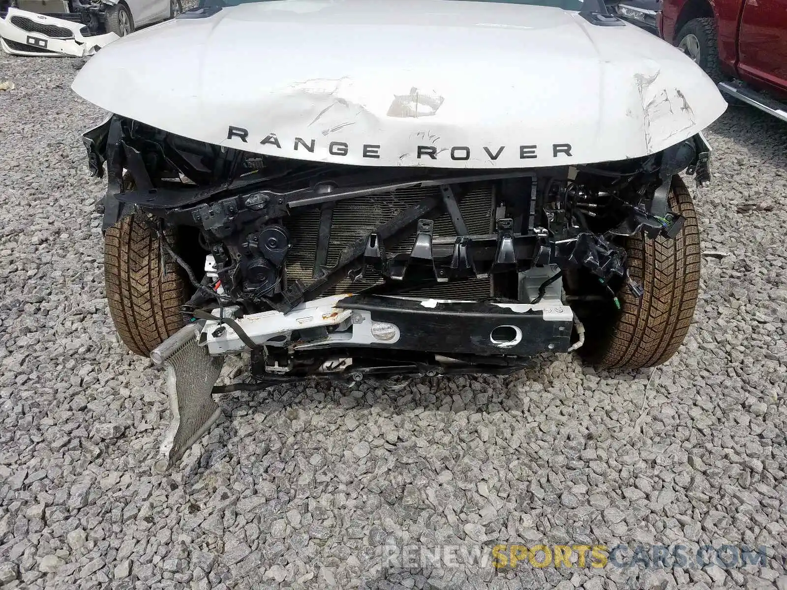 9 Photograph of a damaged car SALWV2RE9KA835087 LAND ROVER RANGEROVER 2019