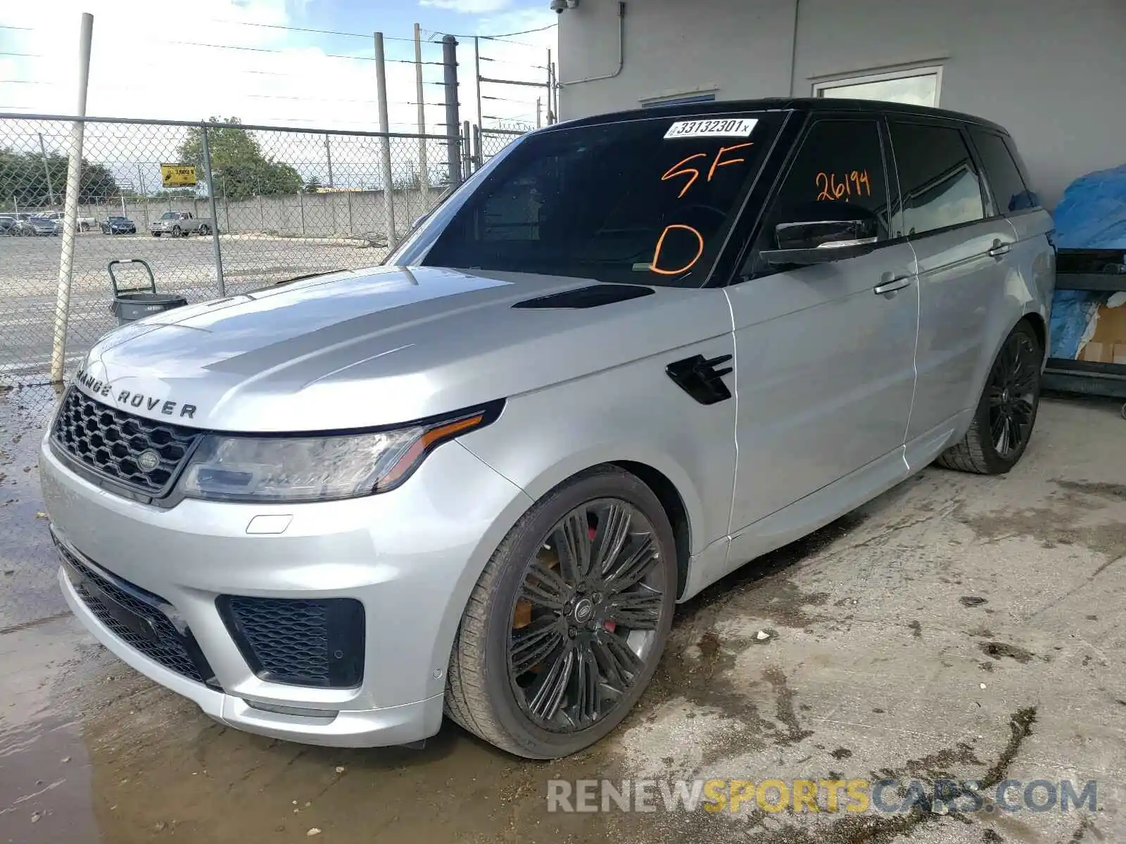 2 Фотография поврежденного автомобиля SALWV2SV1KA420176 LAND ROVER RANGEROVER 2019