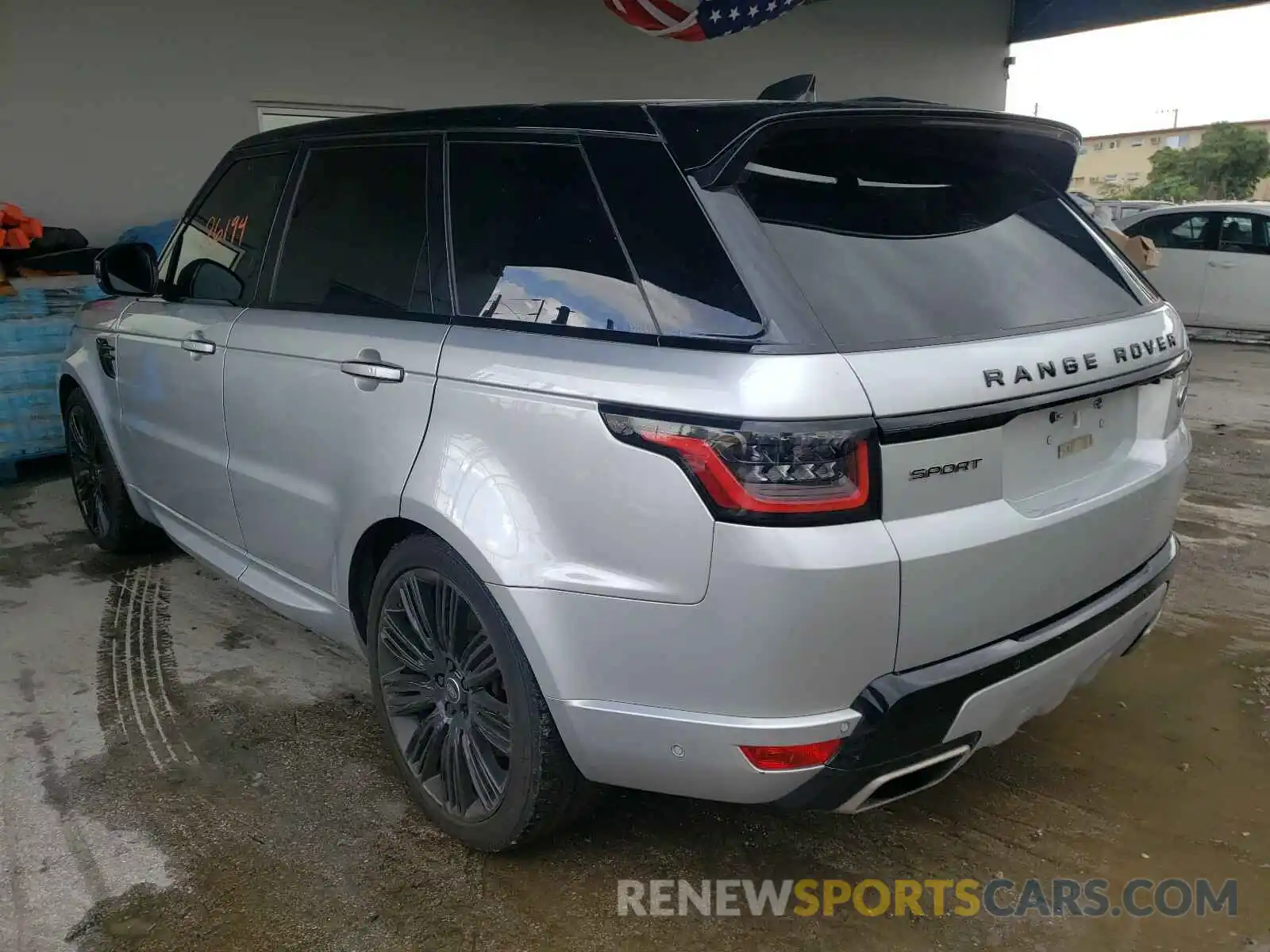 3 Фотография поврежденного автомобиля SALWV2SV1KA420176 LAND ROVER RANGEROVER 2019