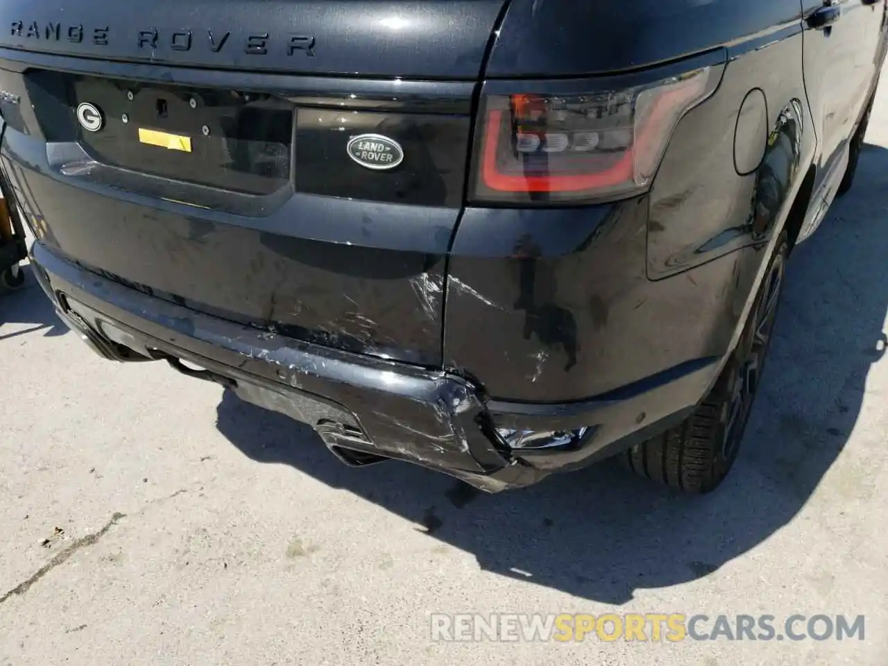 9 Photograph of a damaged car SALWV2SV2KA852694 LAND ROVER RANGEROVER 2019