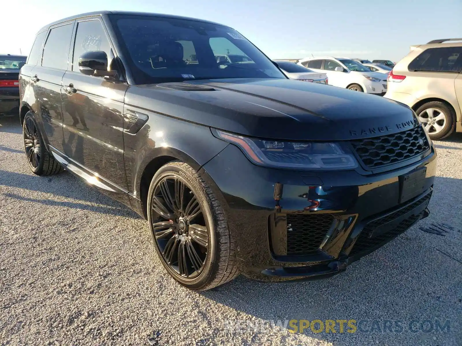 1 Фотография поврежденного автомобиля SALWV2SV6KA427009 LAND ROVER RANGEROVER 2019