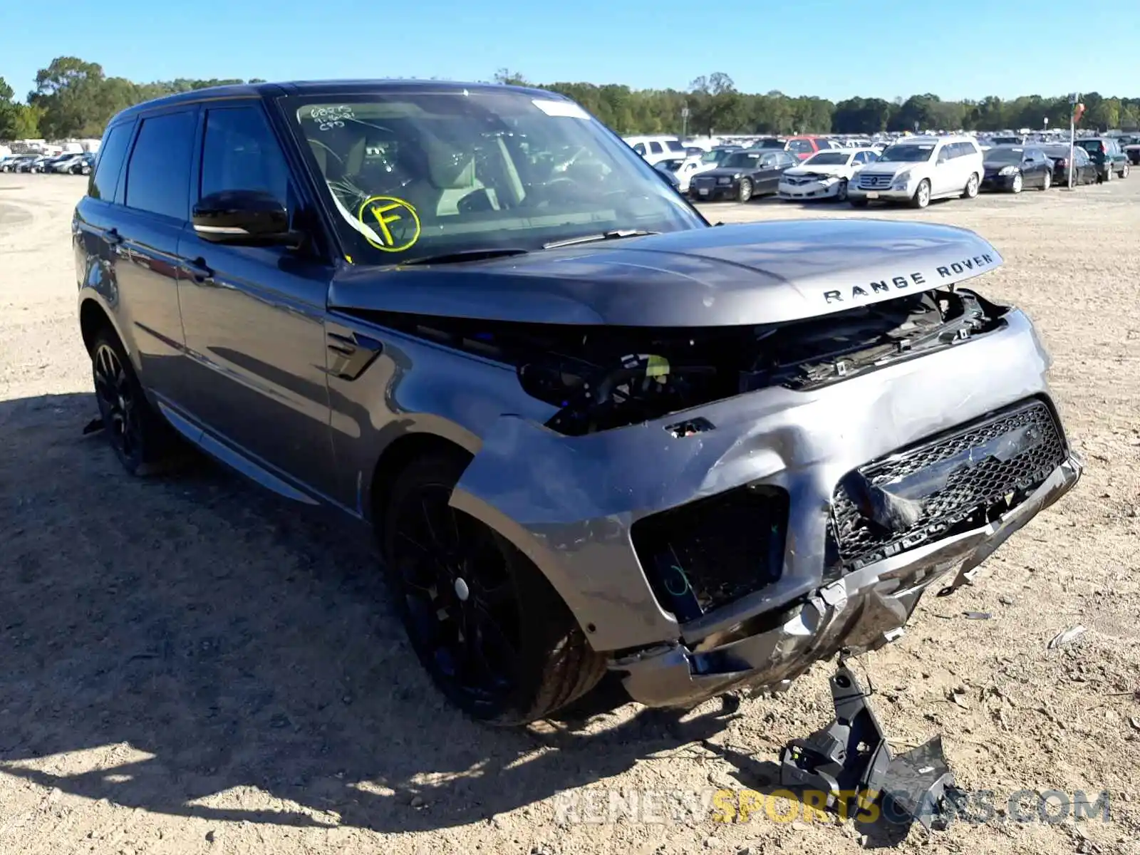 1 Photograph of a damaged car SALWV2SV8KA426668 LAND ROVER RANGEROVER 2019