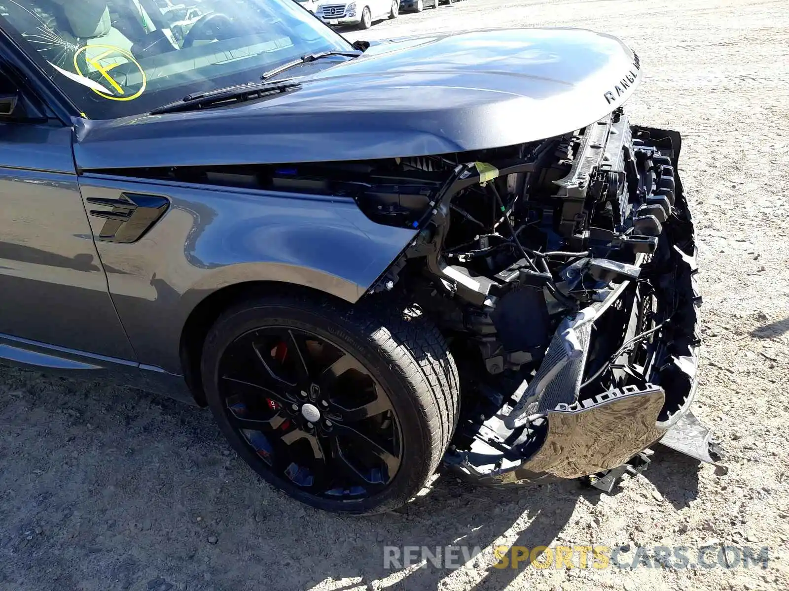 9 Photograph of a damaged car SALWV2SV8KA426668 LAND ROVER RANGEROVER 2019