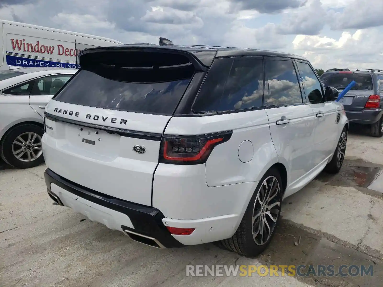 4 Photograph of a damaged car SALWV2SV8KA815505 LAND ROVER RANGEROVER 2019