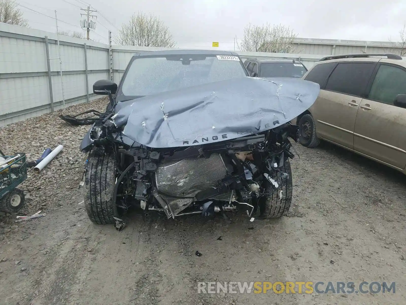 9 Photograph of a damaged car SALWV2SV8KA852022 LAND ROVER RANGEROVER 2019
