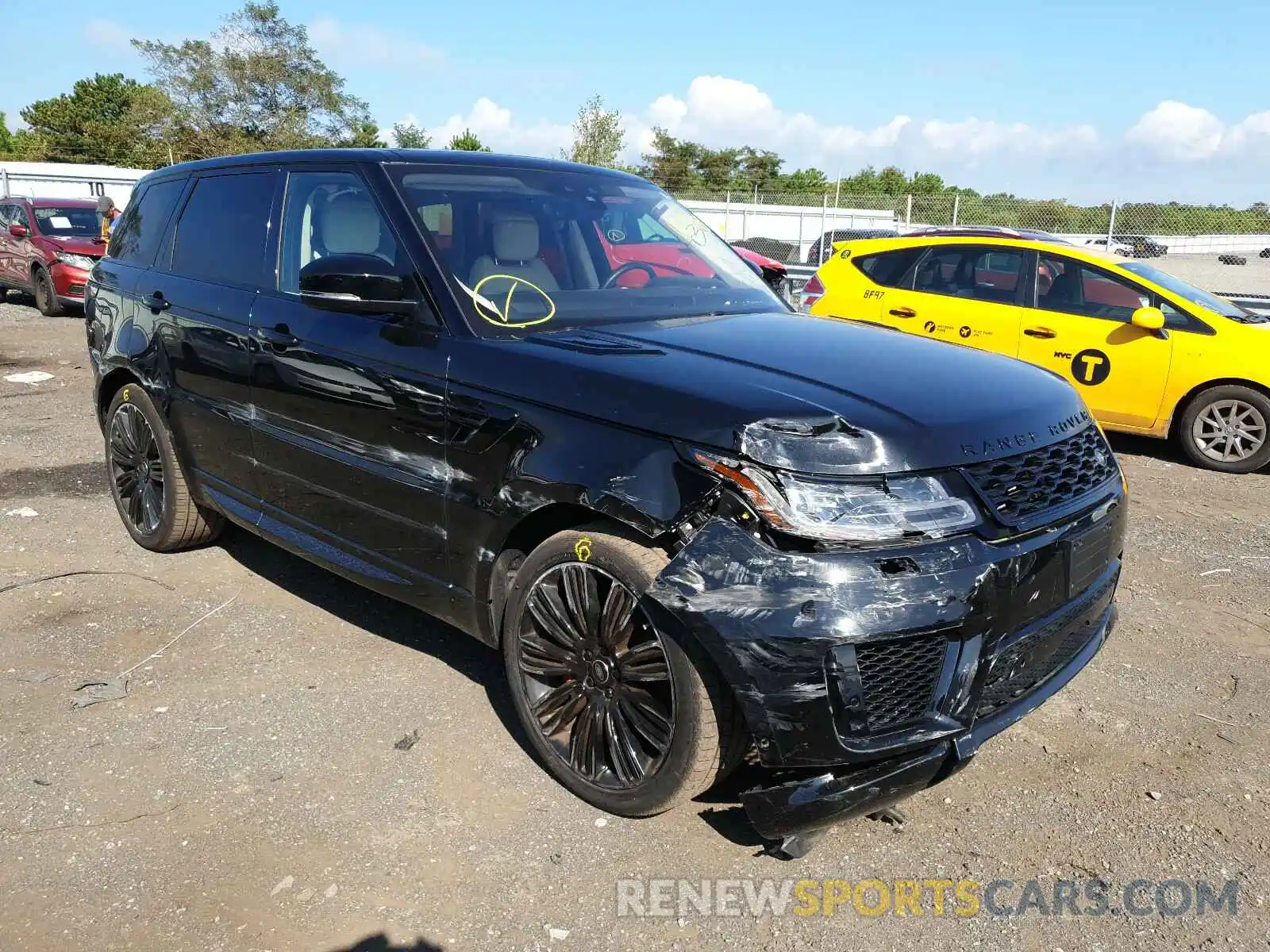 1 Photograph of a damaged car SALWV2SVXKA852748 LAND ROVER RANGEROVER 2019