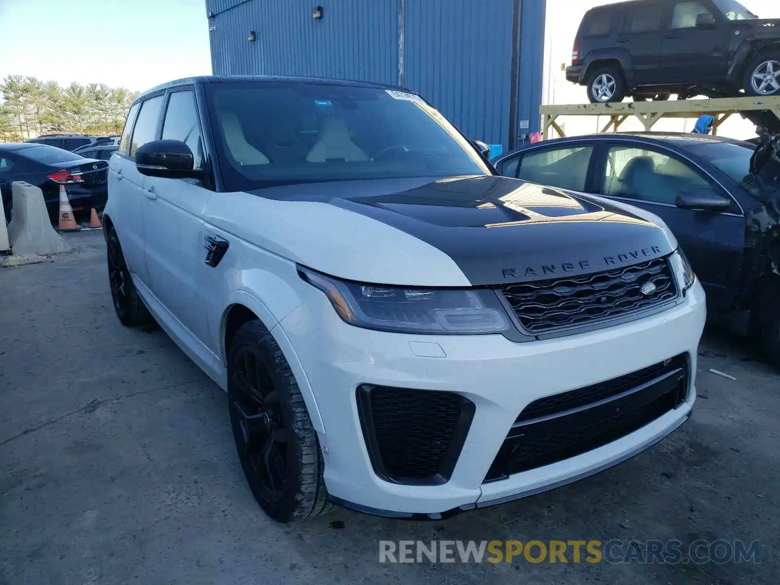 1 Фотография поврежденного автомобиля SALWZ2SE9KA830972 LAND ROVER RANGEROVER 2019