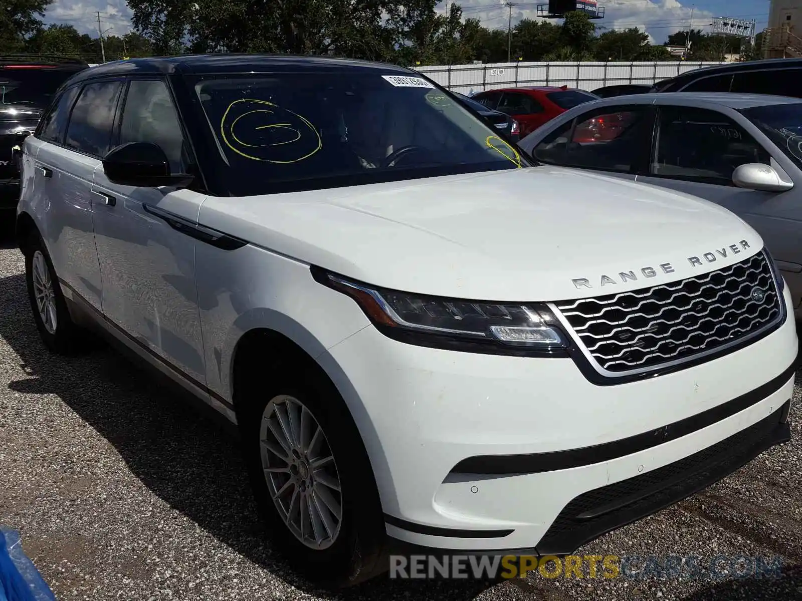 1 Photograph of a damaged car SALYA2EX7KA788704 LAND ROVER RANGEROVER 2019