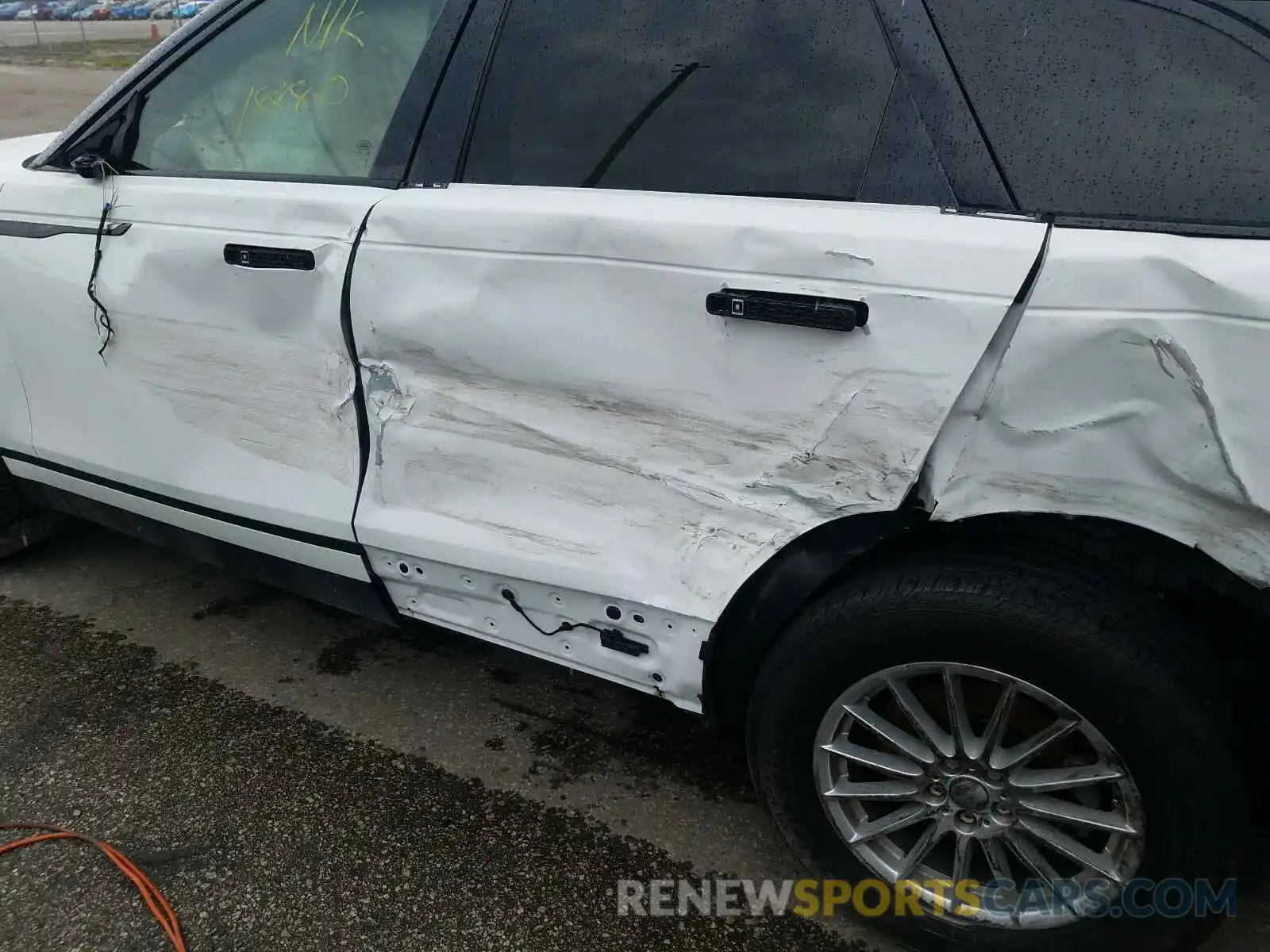 9 Photograph of a damaged car SALYA2EX7KA788704 LAND ROVER RANGEROVER 2019