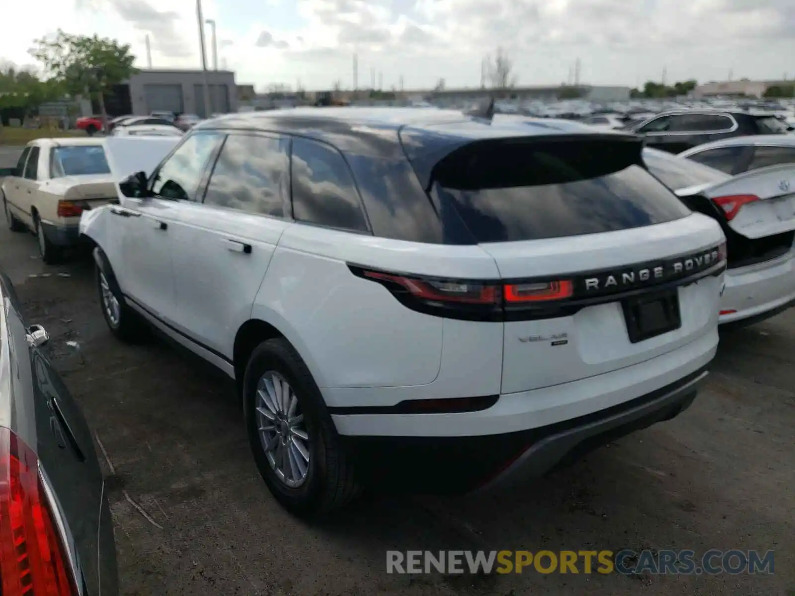 3 Photograph of a damaged car SALYA2EX9KA214685 LAND ROVER RANGEROVER 2019