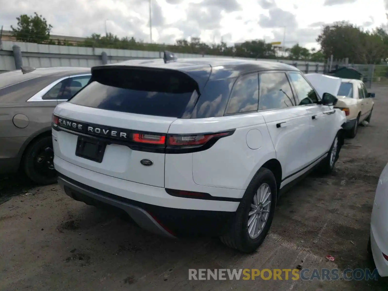 4 Фотография поврежденного автомобиля SALYA2EX9KA214685 LAND ROVER RANGEROVER 2019