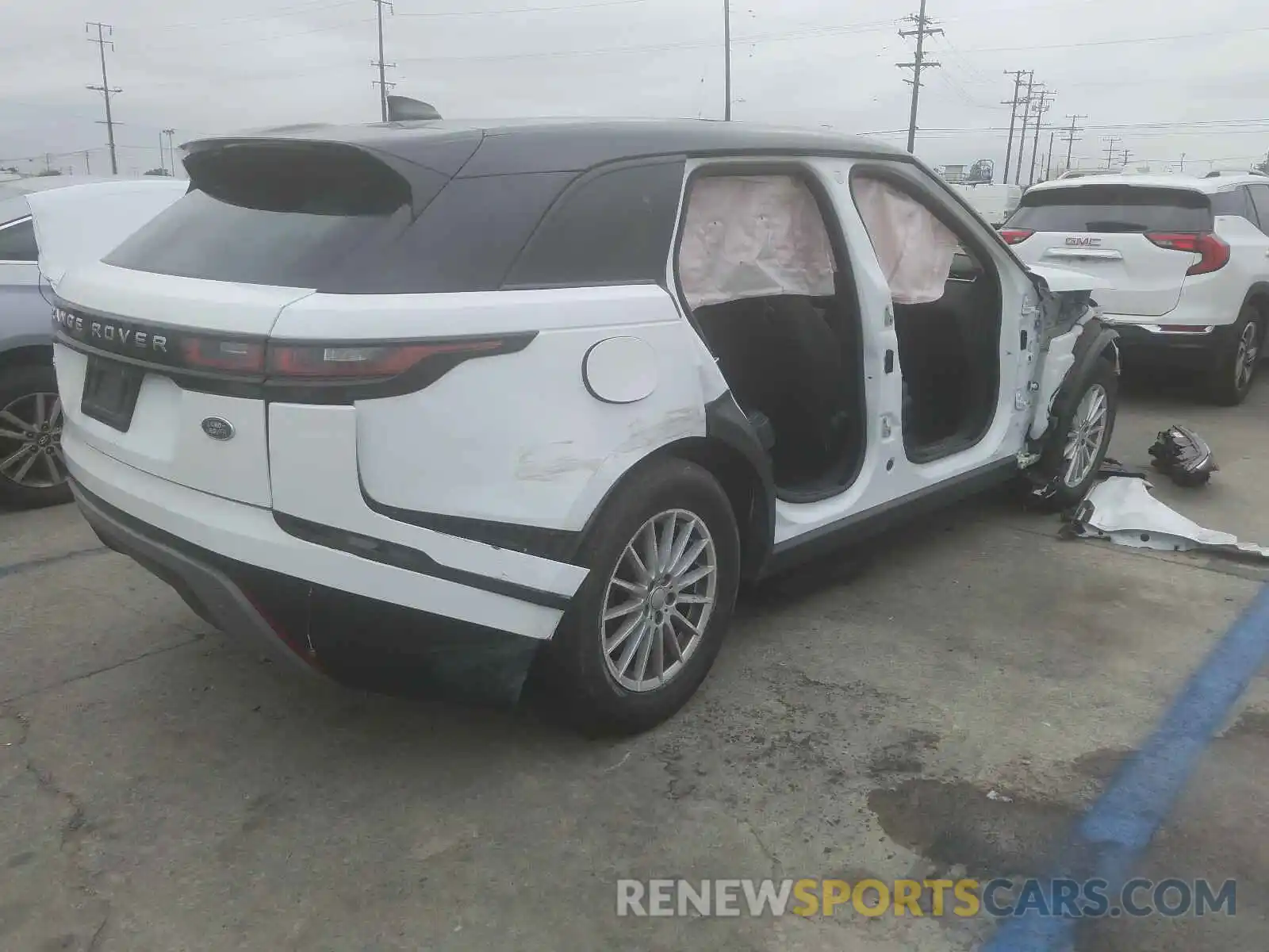 4 Photograph of a damaged car SALYA2EXXKA217126 LAND ROVER RANGEROVER 2019