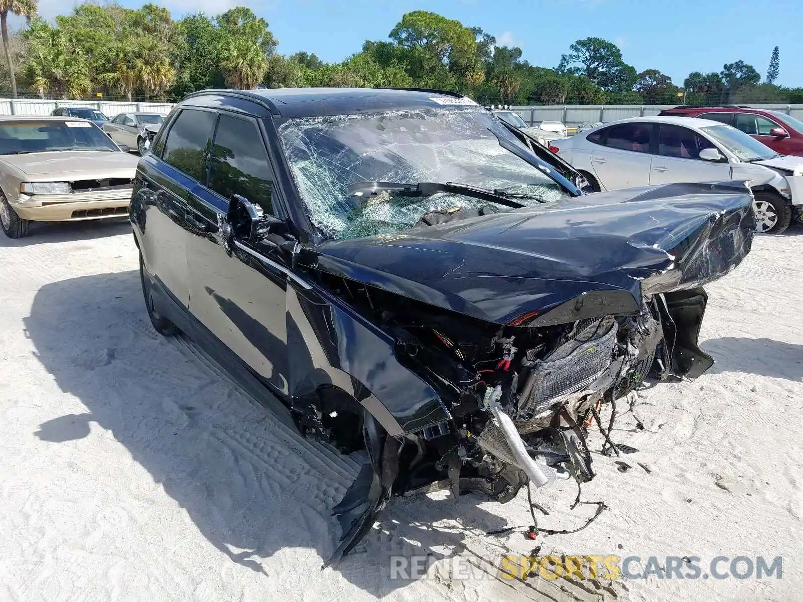 1 Photograph of a damaged car SALYB2EN9KA227223 LAND ROVER RANGEROVER 2019