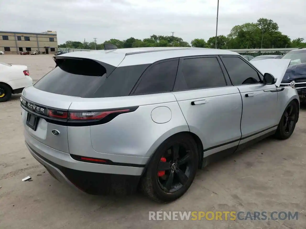 4 Фотография поврежденного автомобиля SALYB2EV4KA796657 LAND ROVER RANGEROVER 2019