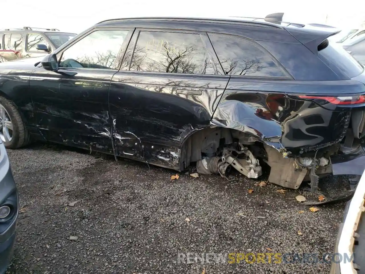 9 Photograph of a damaged car SALYB2EVXKA791964 LAND ROVER RANGEROVER 2019