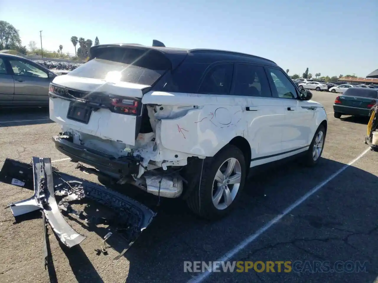 4 Photograph of a damaged car SALYB2EX1KA208666 LAND ROVER RANGEROVER 2019