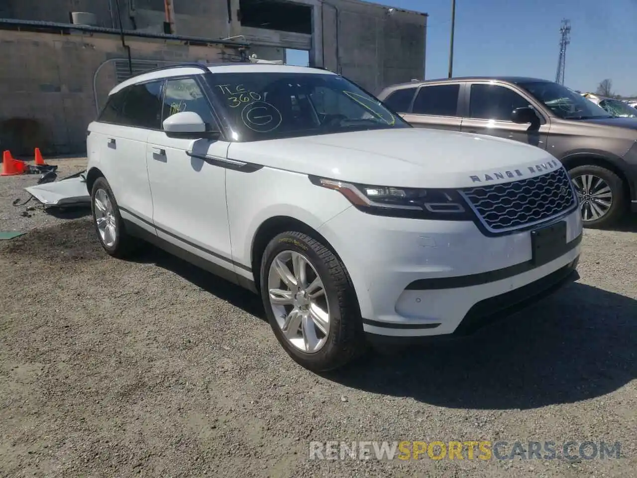 1 Photograph of a damaged car SALYB2EX2KA235567 LAND ROVER RANGEROVER 2019