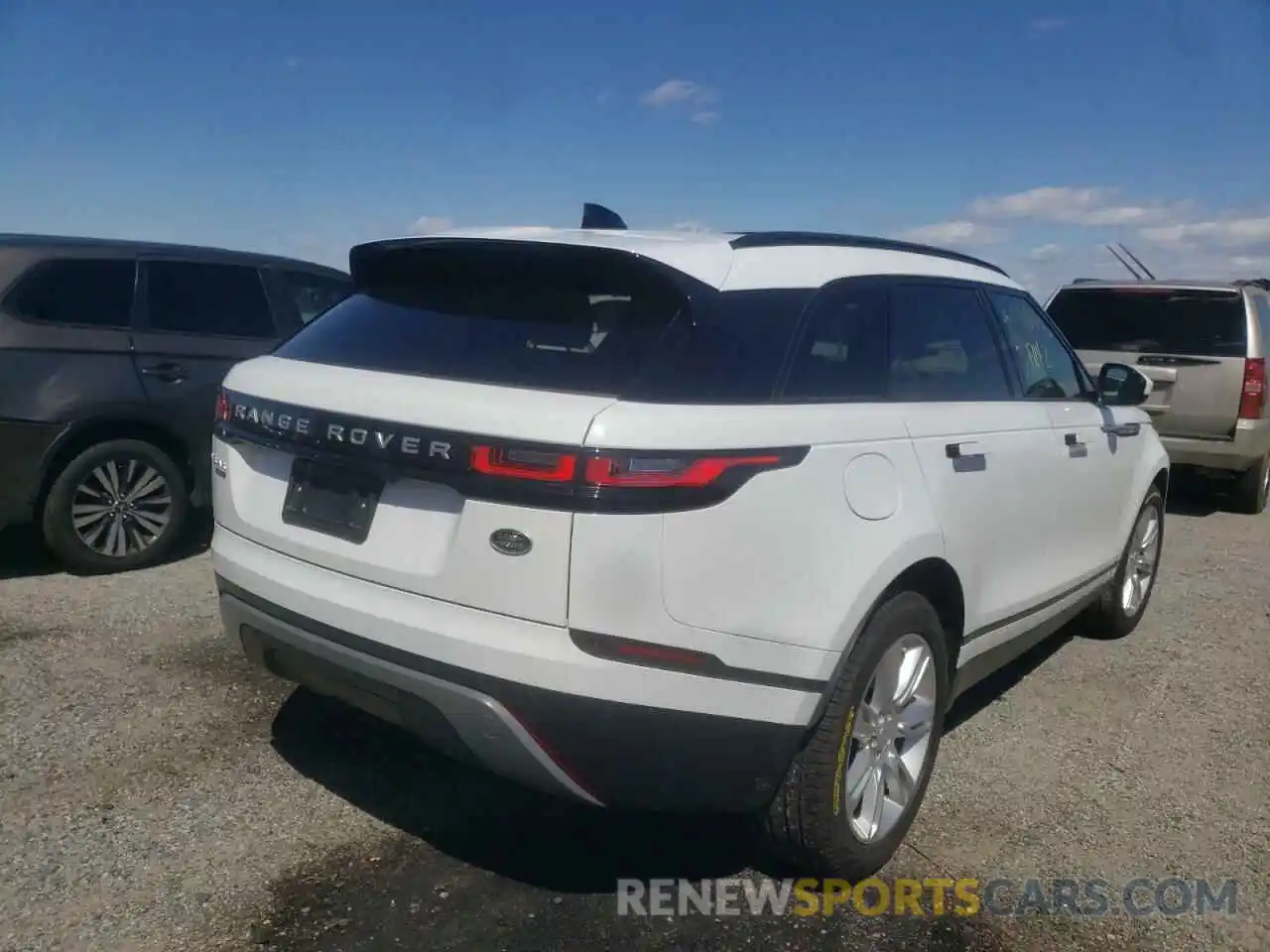 4 Photograph of a damaged car SALYB2EX2KA235567 LAND ROVER RANGEROVER 2019