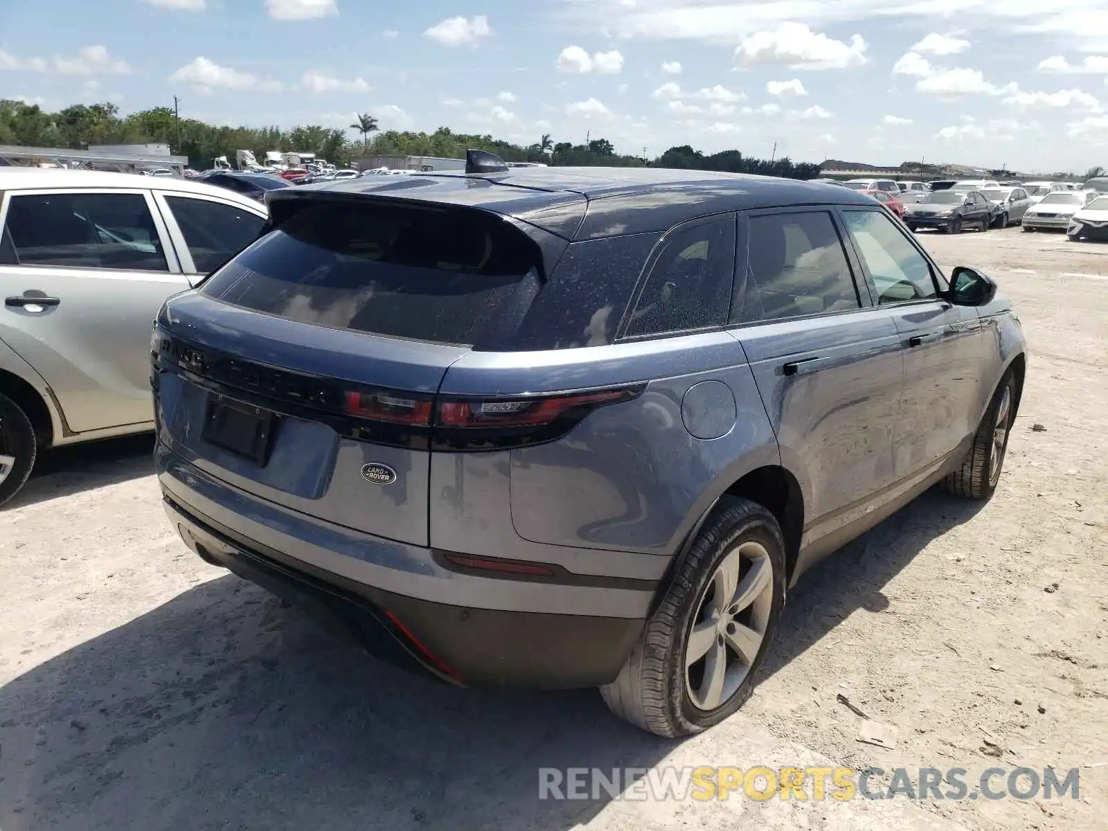 4 Photograph of a damaged car SALYB2EX2KA781365 LAND ROVER RANGEROVER 2019