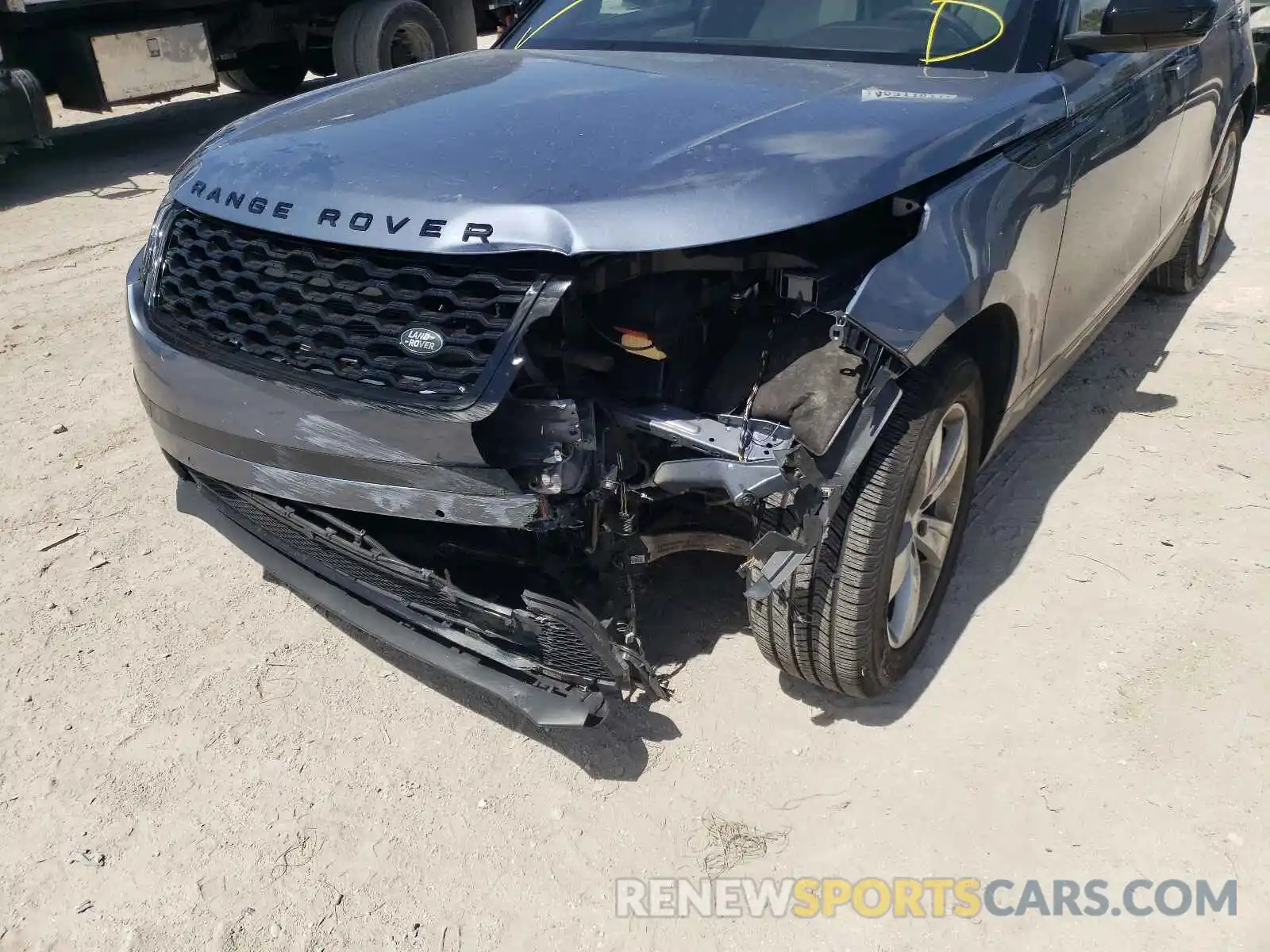 9 Photograph of a damaged car SALYB2EX2KA781365 LAND ROVER RANGEROVER 2019