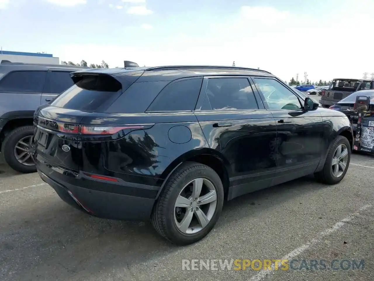 3 Photograph of a damaged car SALYB2EX2KA788865 LAND ROVER RANGEROVER 2019