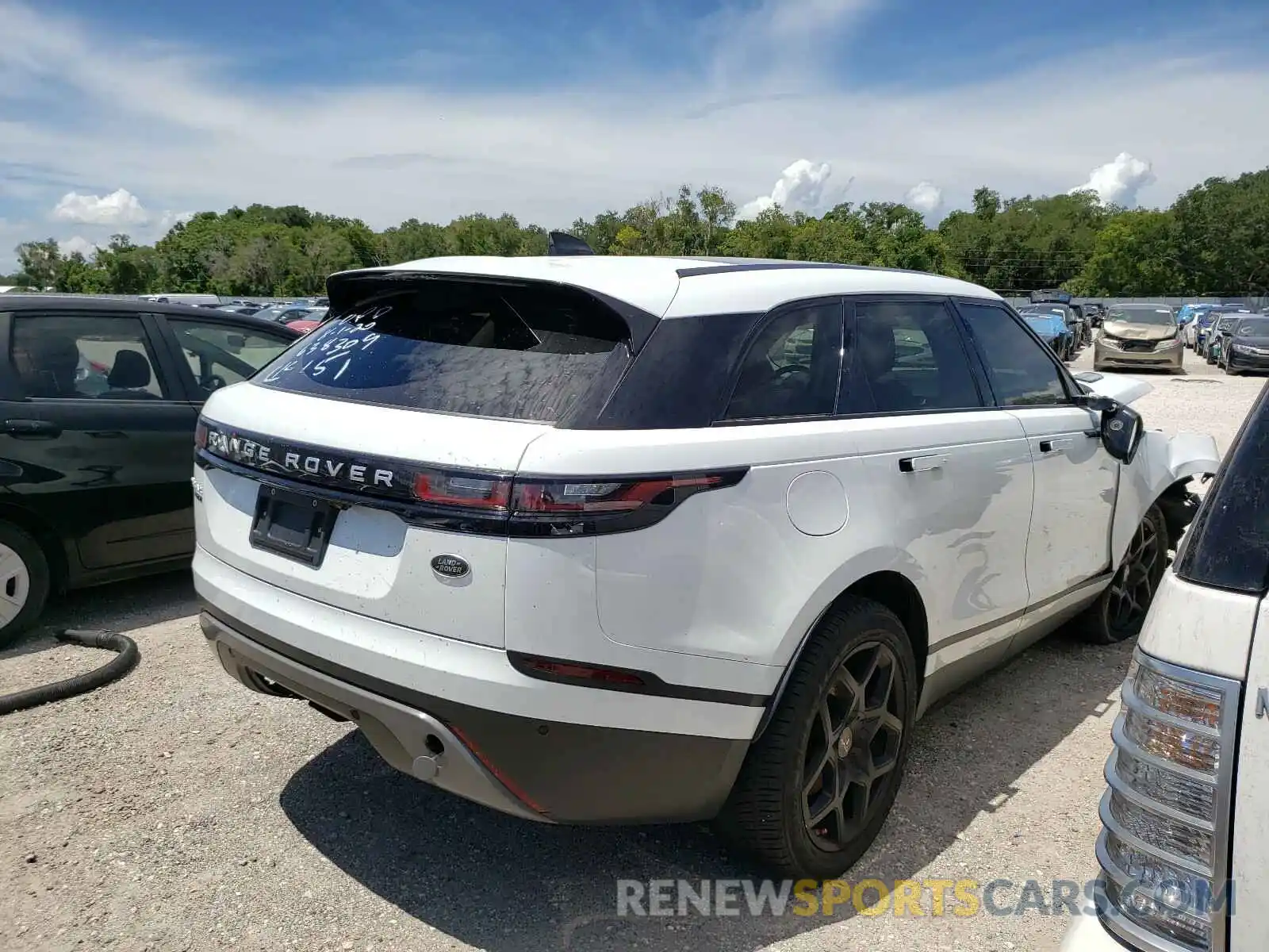 4 Photograph of a damaged car SALYB2EX2KA798389 LAND ROVER RANGEROVER 2019